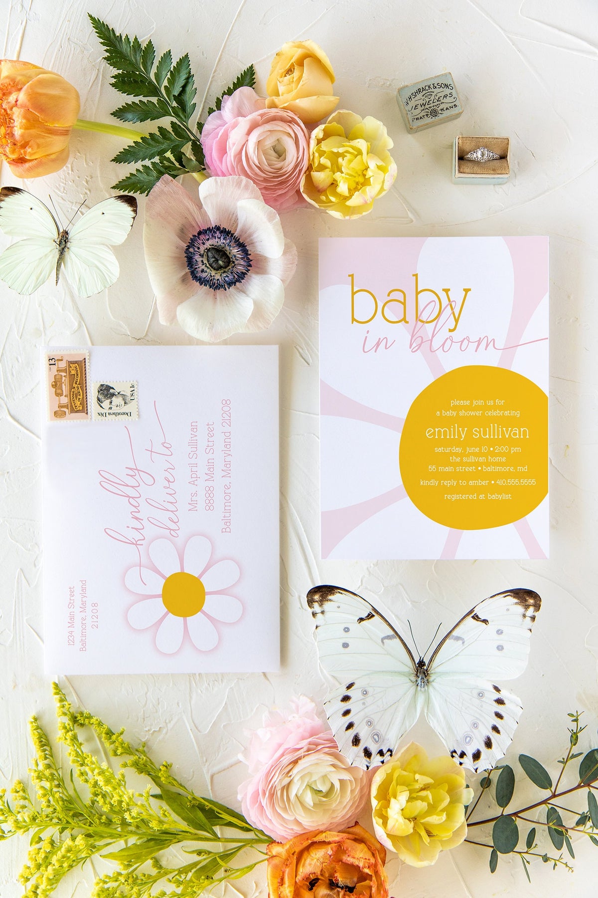 Daisy Baby Shower Invitation: Baby in Bloom Girl Sprinkle printed invitation