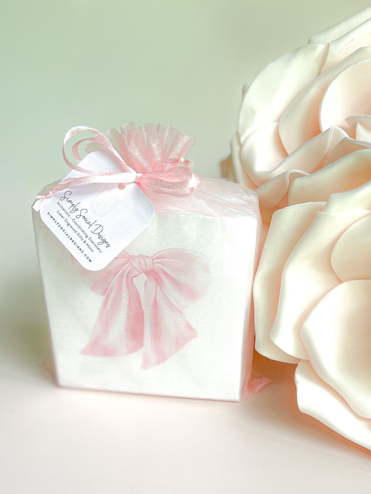 Pink and blue bow cocktail napkins, pack of 50